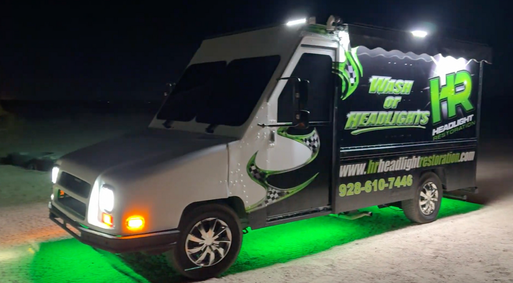 HR HEADLIGHT RESTORATION WASH TRUCK